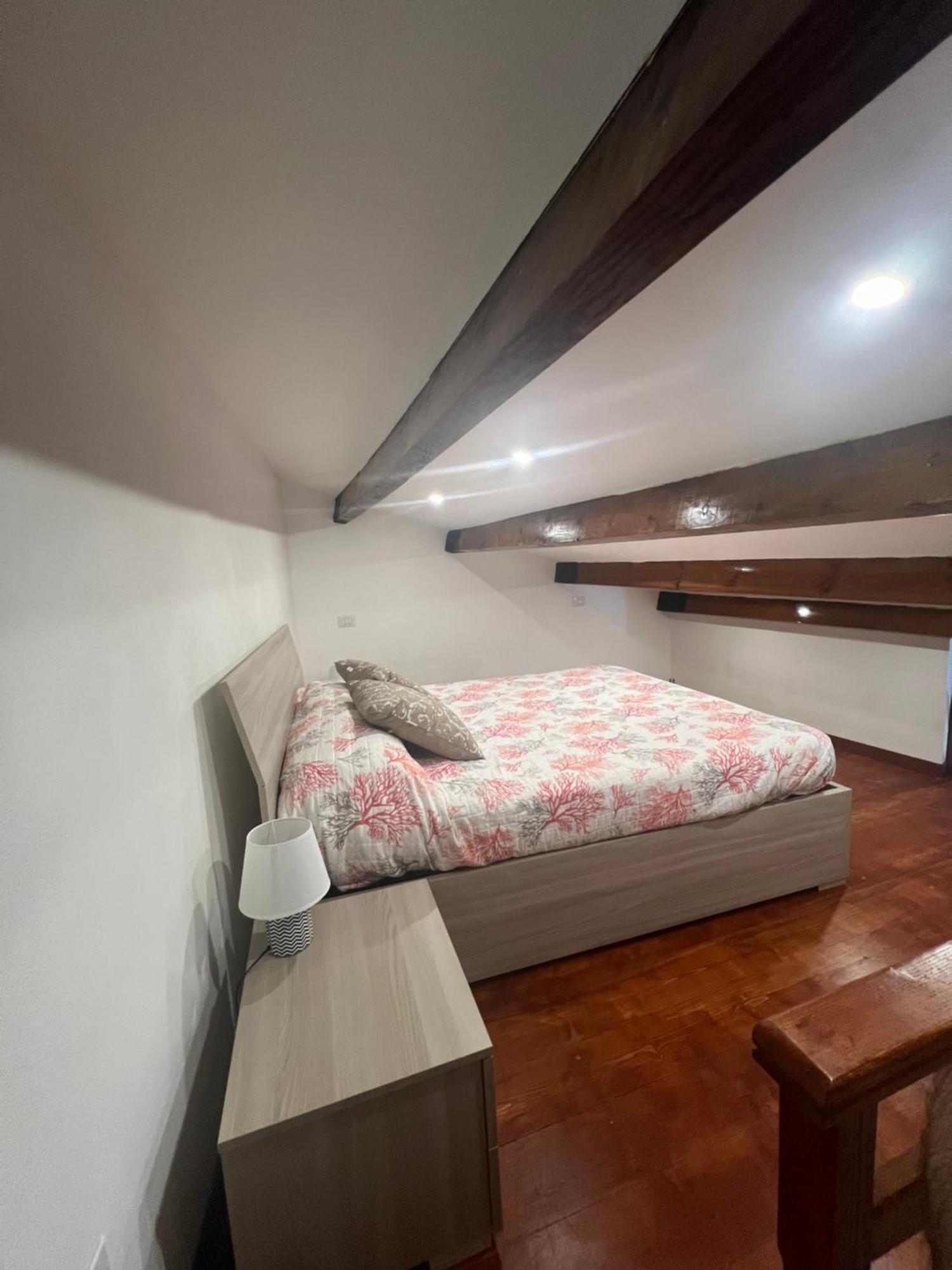 Station Rooms37 Sassari Bagian luar foto
