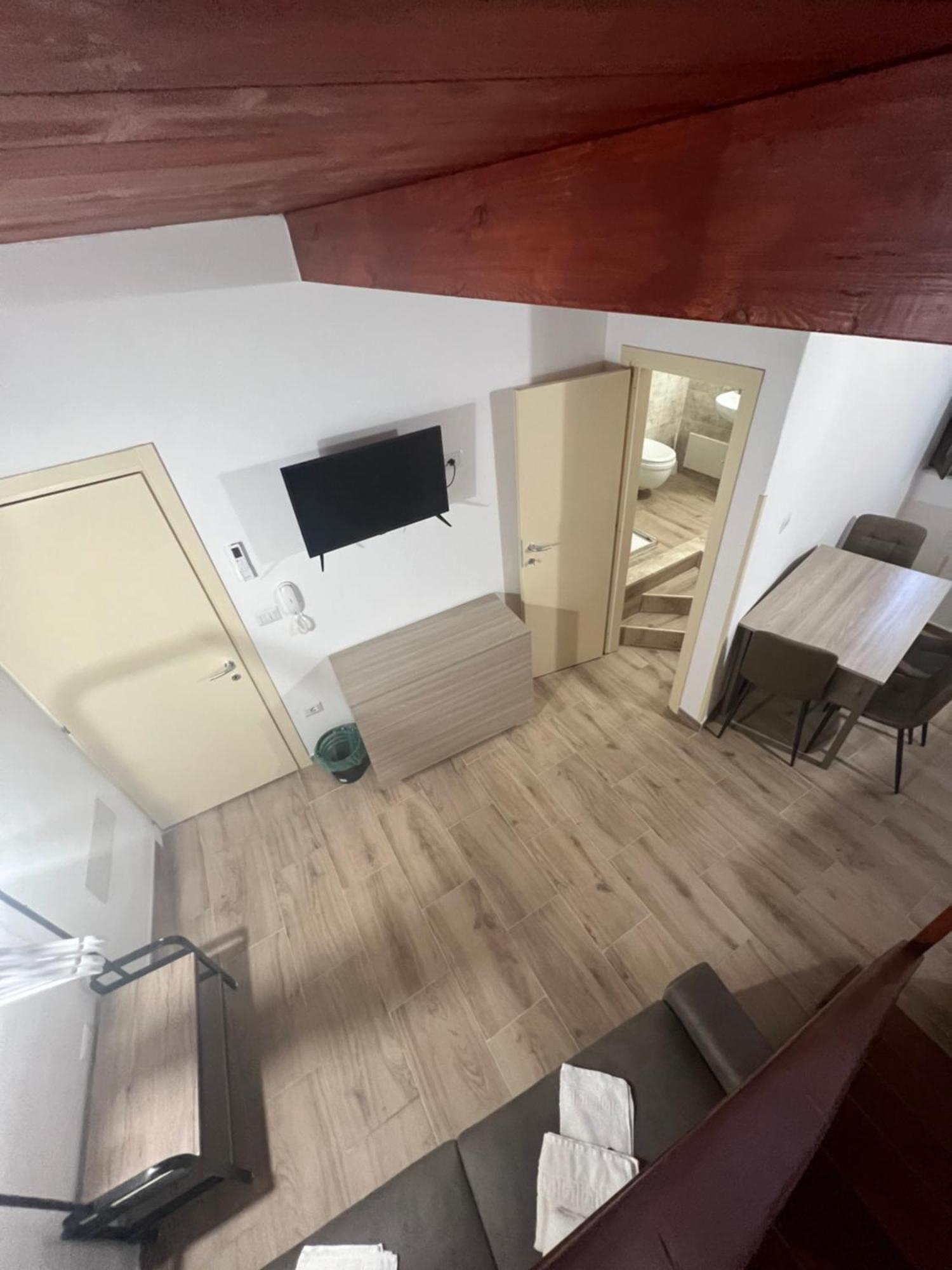 Station Rooms37 Sassari Bagian luar foto