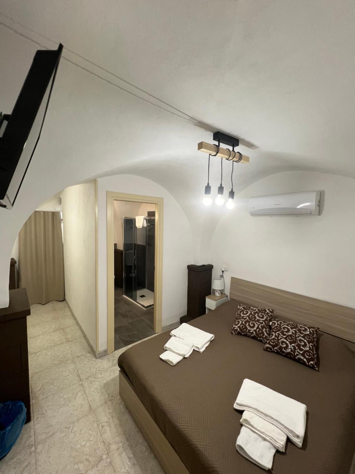 Station Rooms37 Sassari Bagian luar foto
