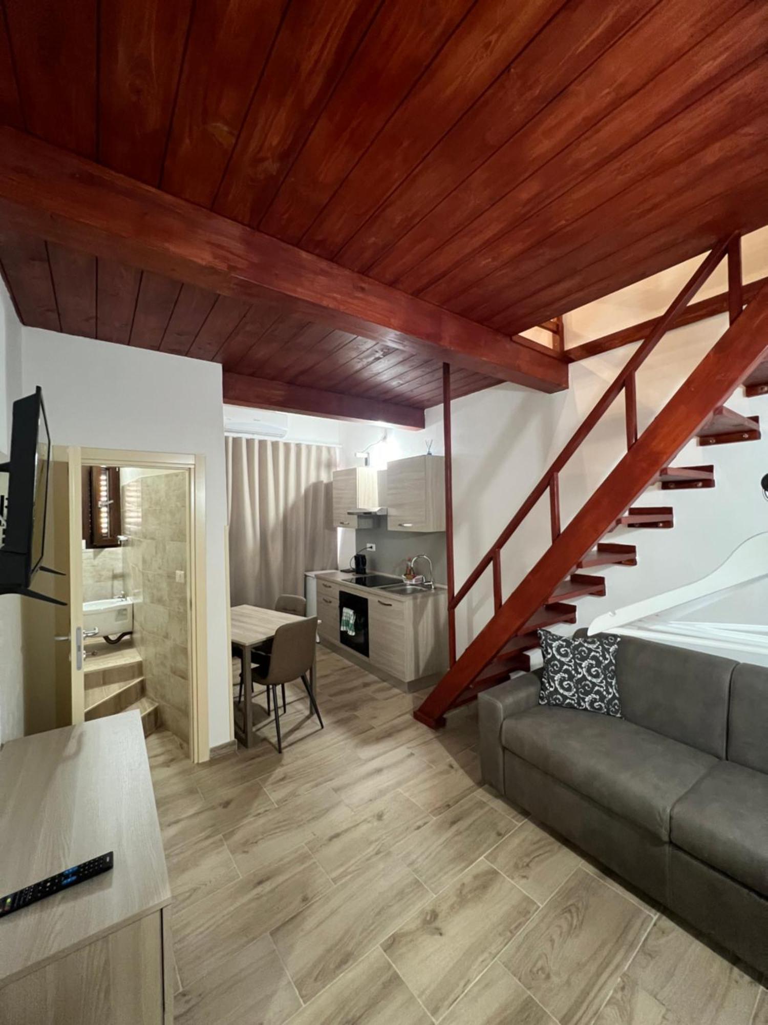 Station Rooms37 Sassari Bagian luar foto