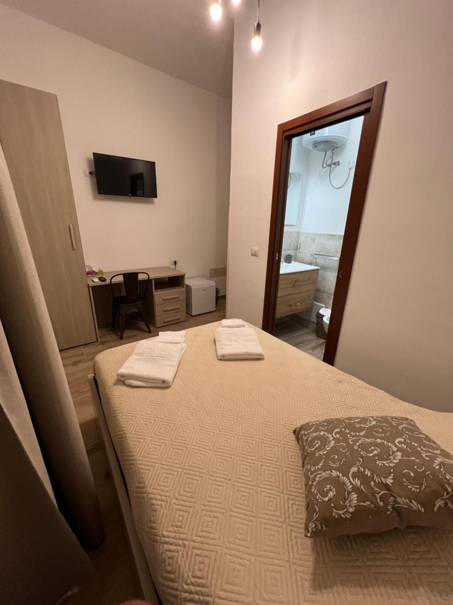 Station Rooms37 Sassari Bagian luar foto