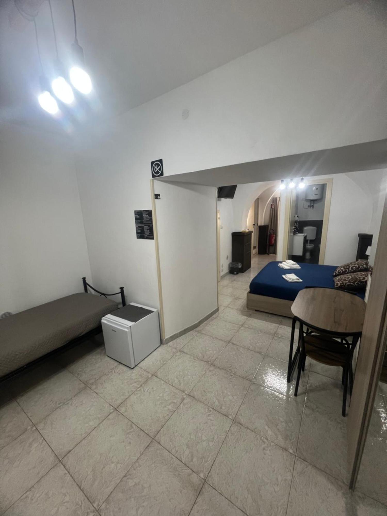 Station Rooms37 Sassari Bagian luar foto